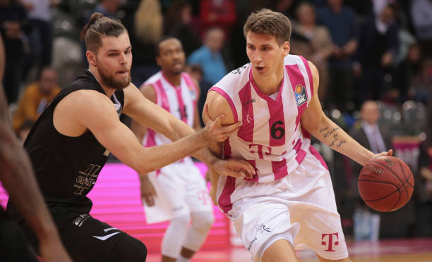 不乏曾有过 不乏曾有过