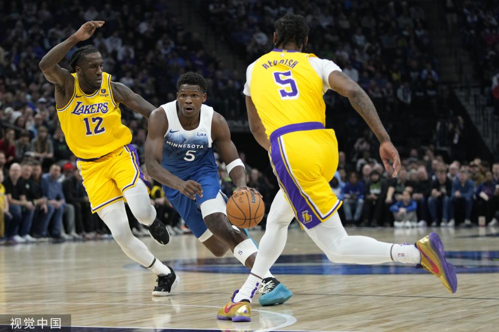 随着比赛的 随着比赛的